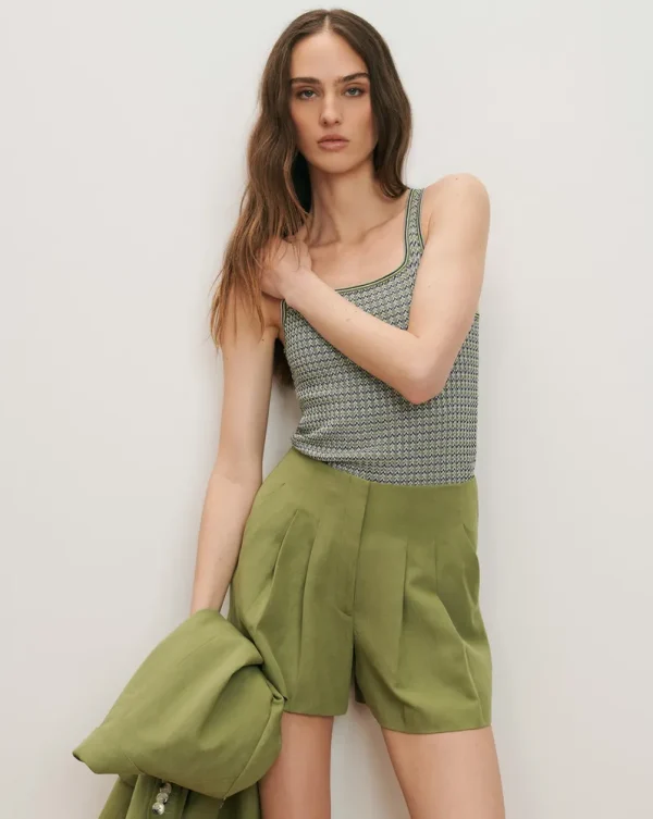 Gables Pleated Short